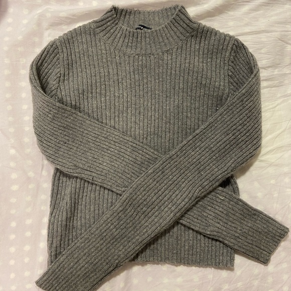 Brandy Melville wool sweater - Picture 1 of 3